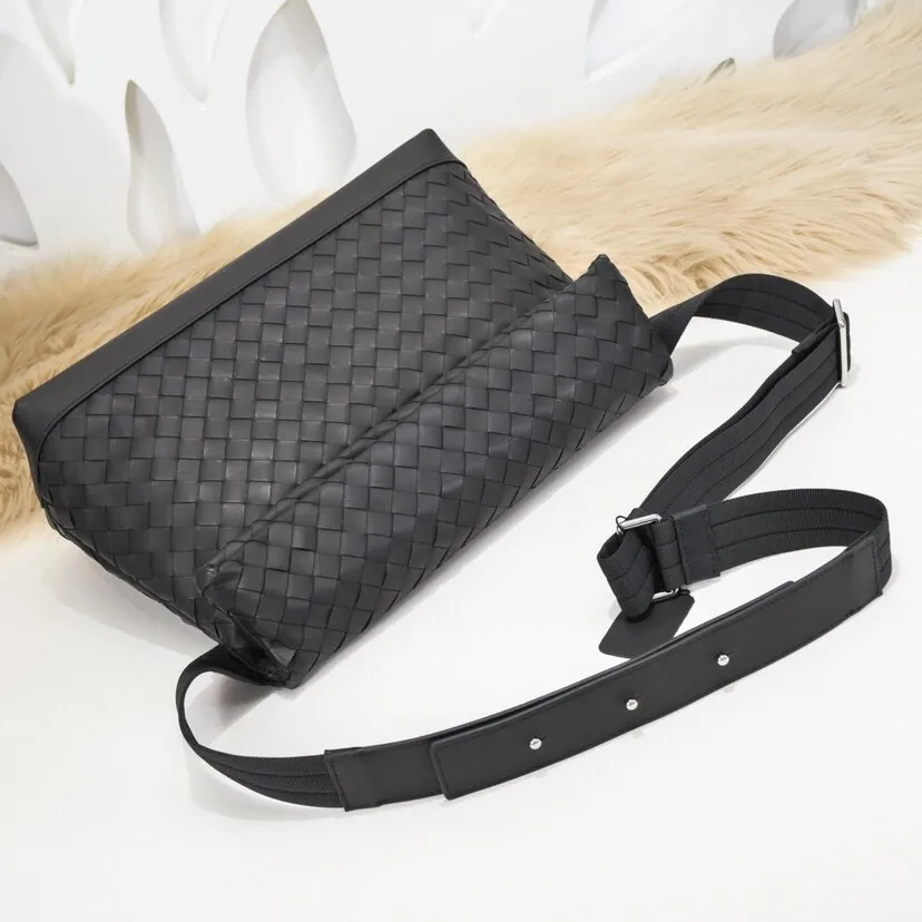 All categories 💚 Top version men’s bags 💚 BV 2024 new BV crossbody bag